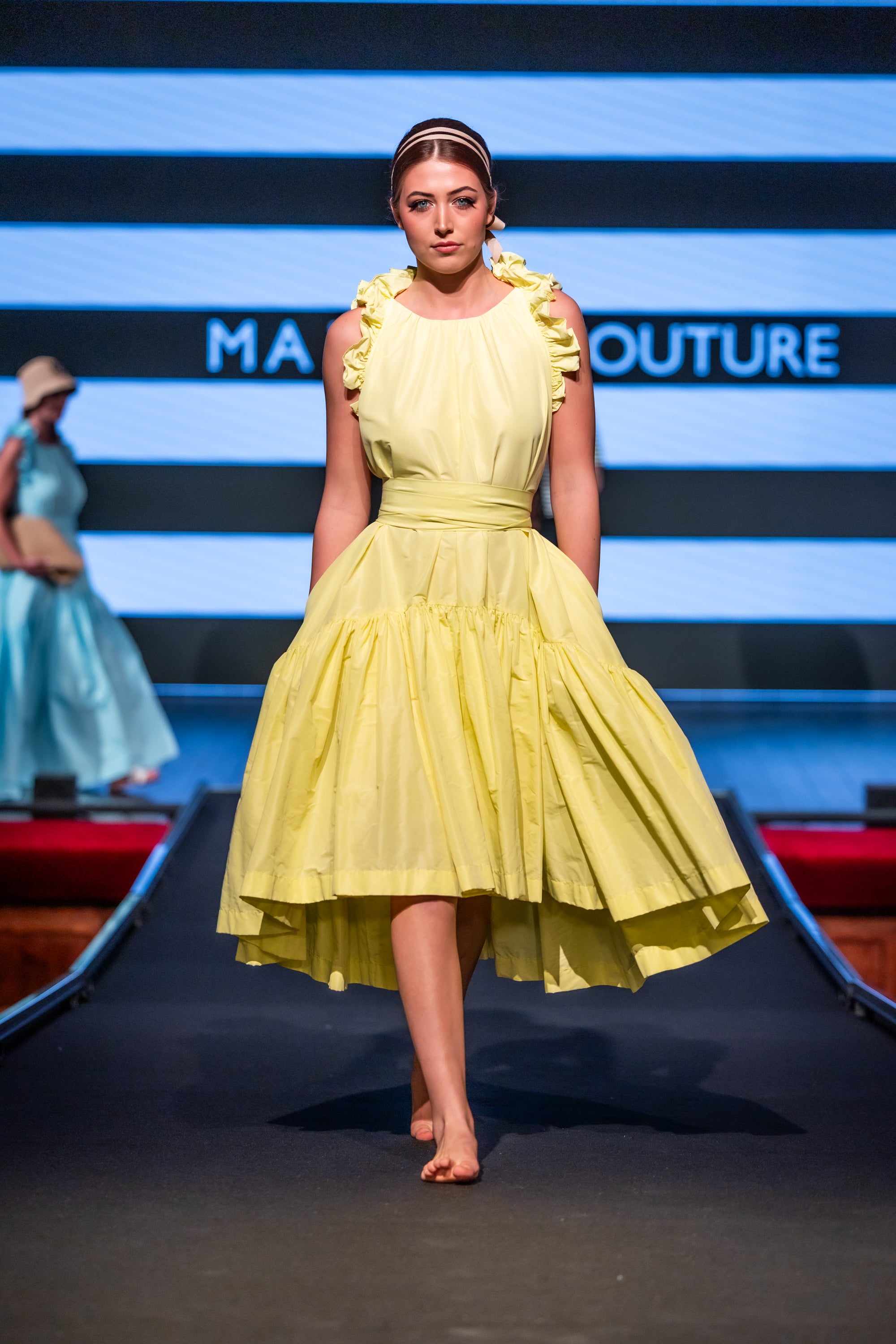 Taft dress Isabella - midi, yellow