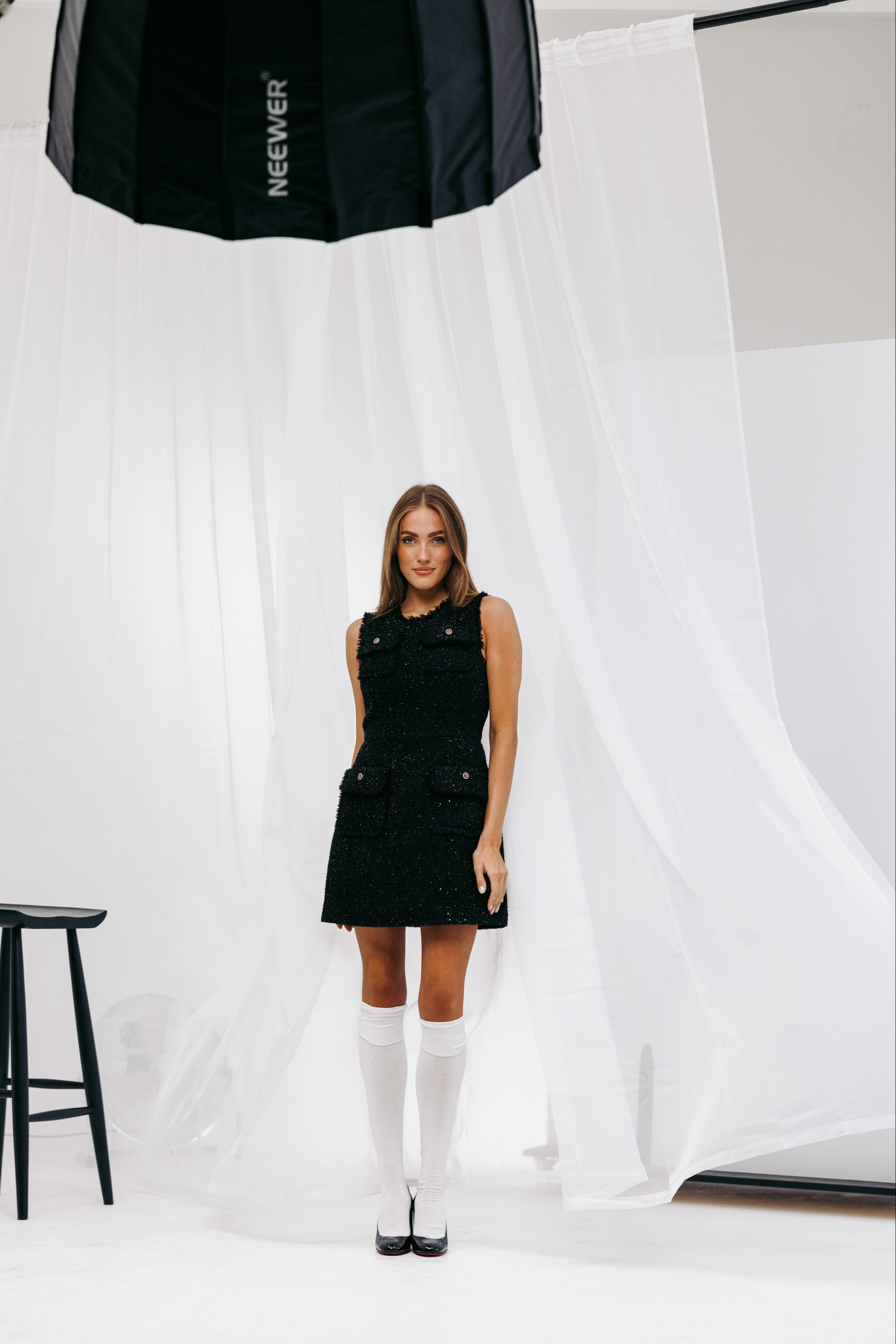 Tviidkleit Margaux - must, mini