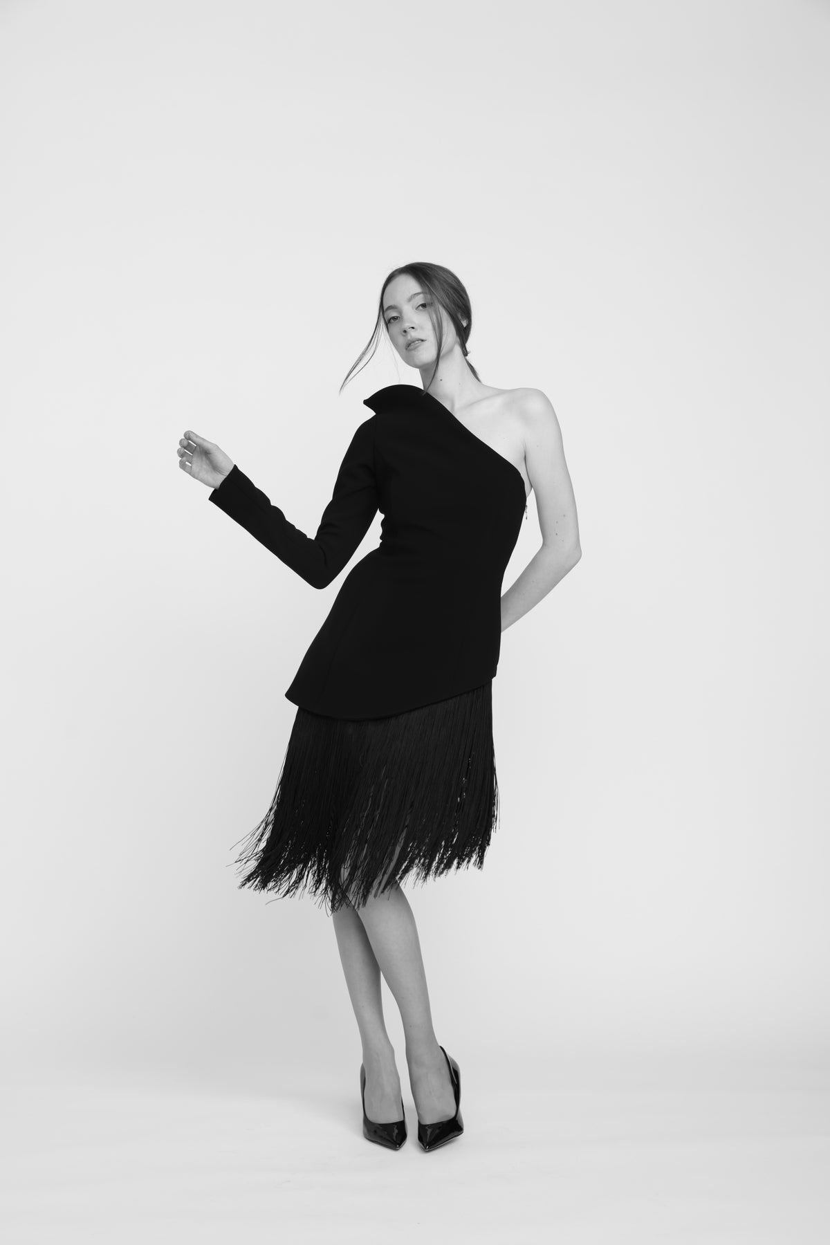 One sleeve dress Zoya with fringe
