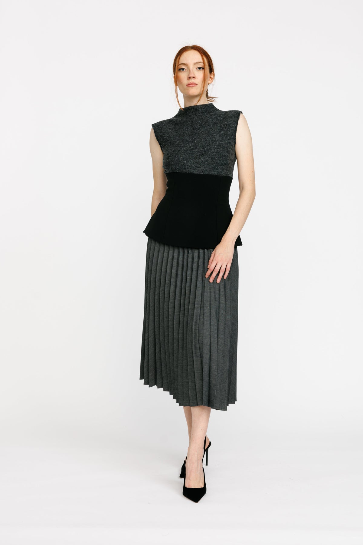 Kleit Vivienne - must, tumehall