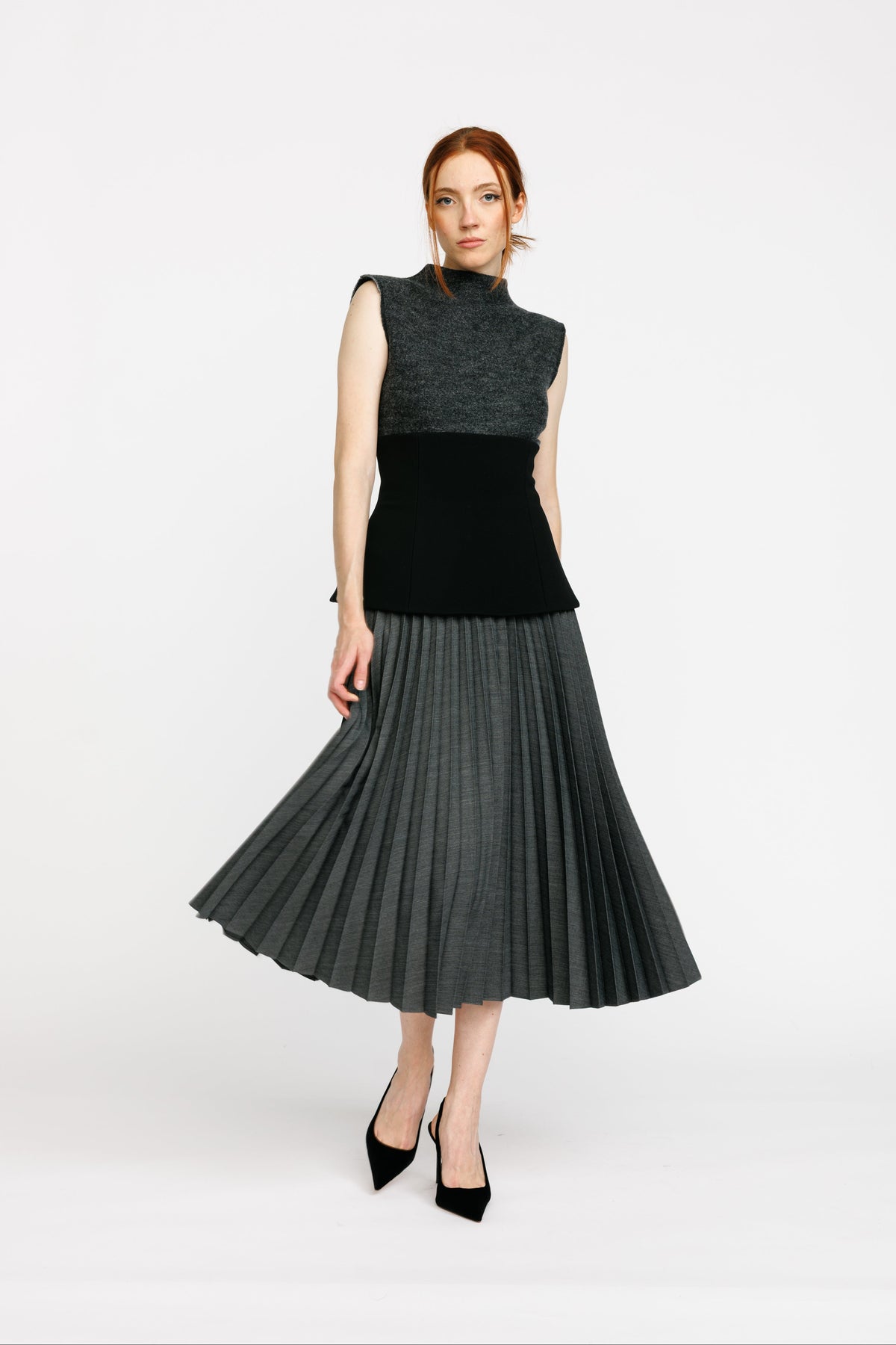 Kleit Vivienne - must, tumehall