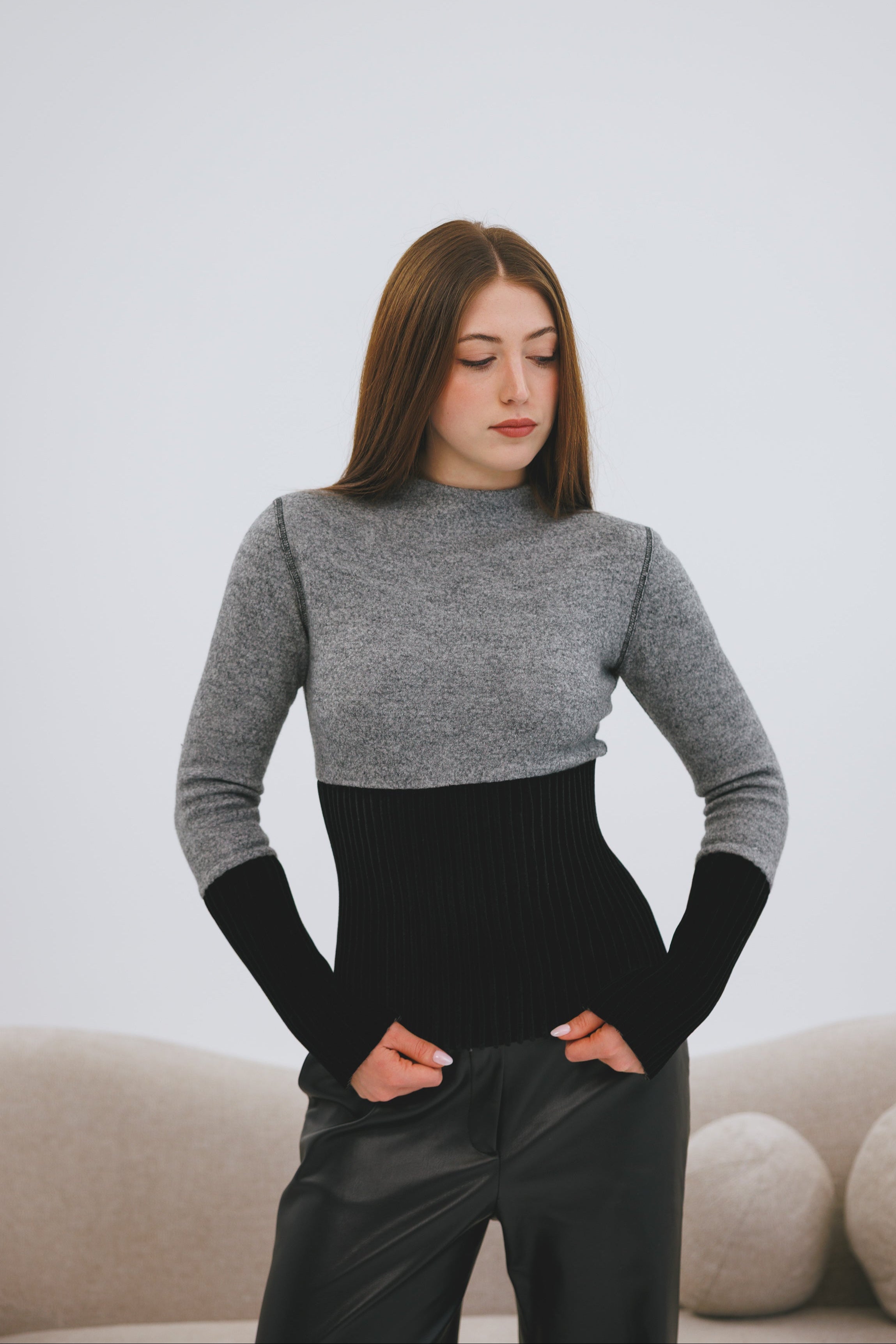 Meriino Peenvillast Pluus - hall ja must