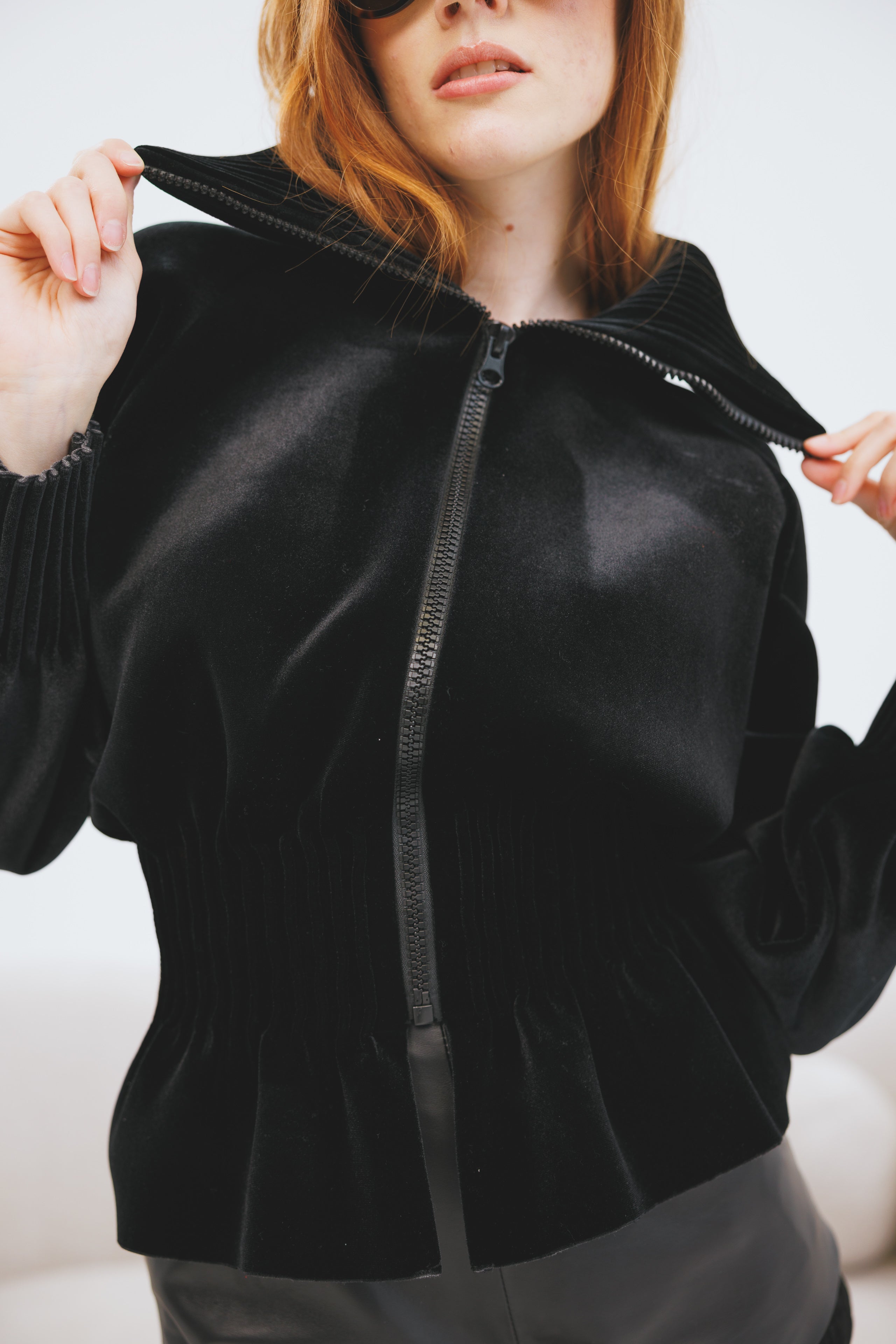 Sametist peplum bomber